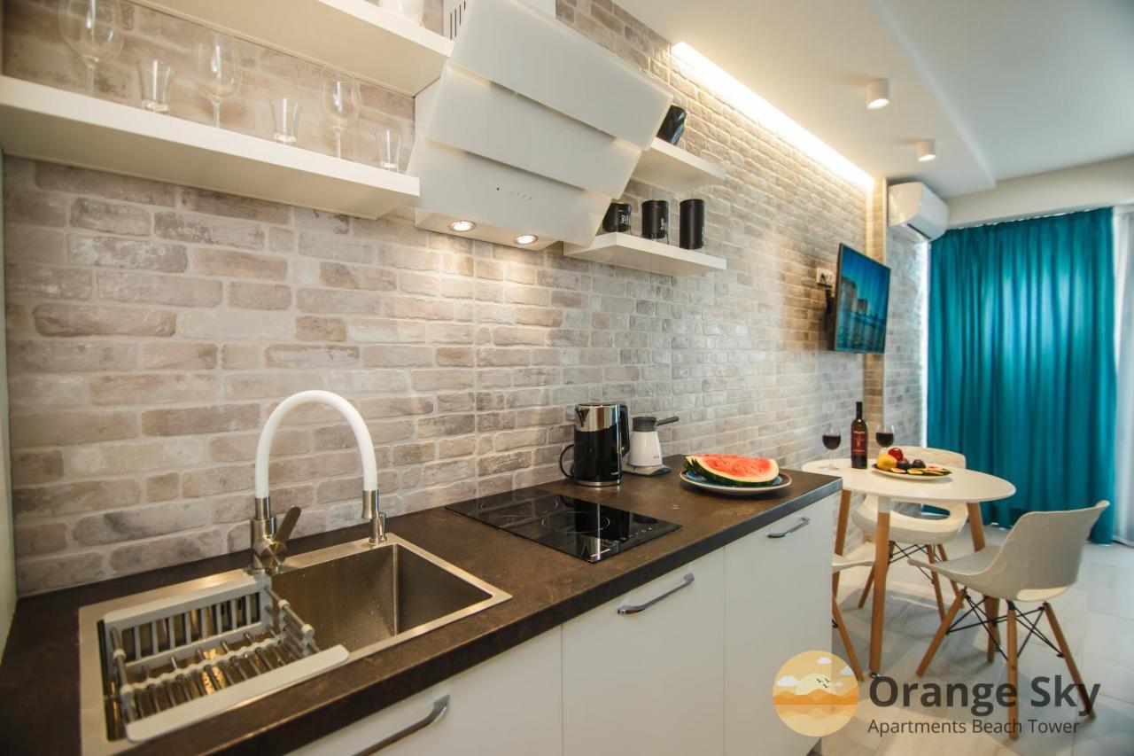 Orange Sky Apartments Beach Tower Batumi Exterior foto